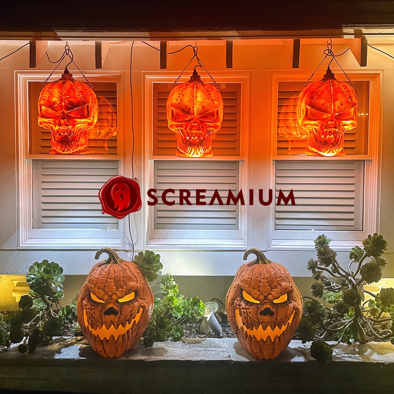 Giant Pumpkin Monster Pendant Lantern Prop 20-Inch-Tall Waterproof Outdoor Halloween Decoration