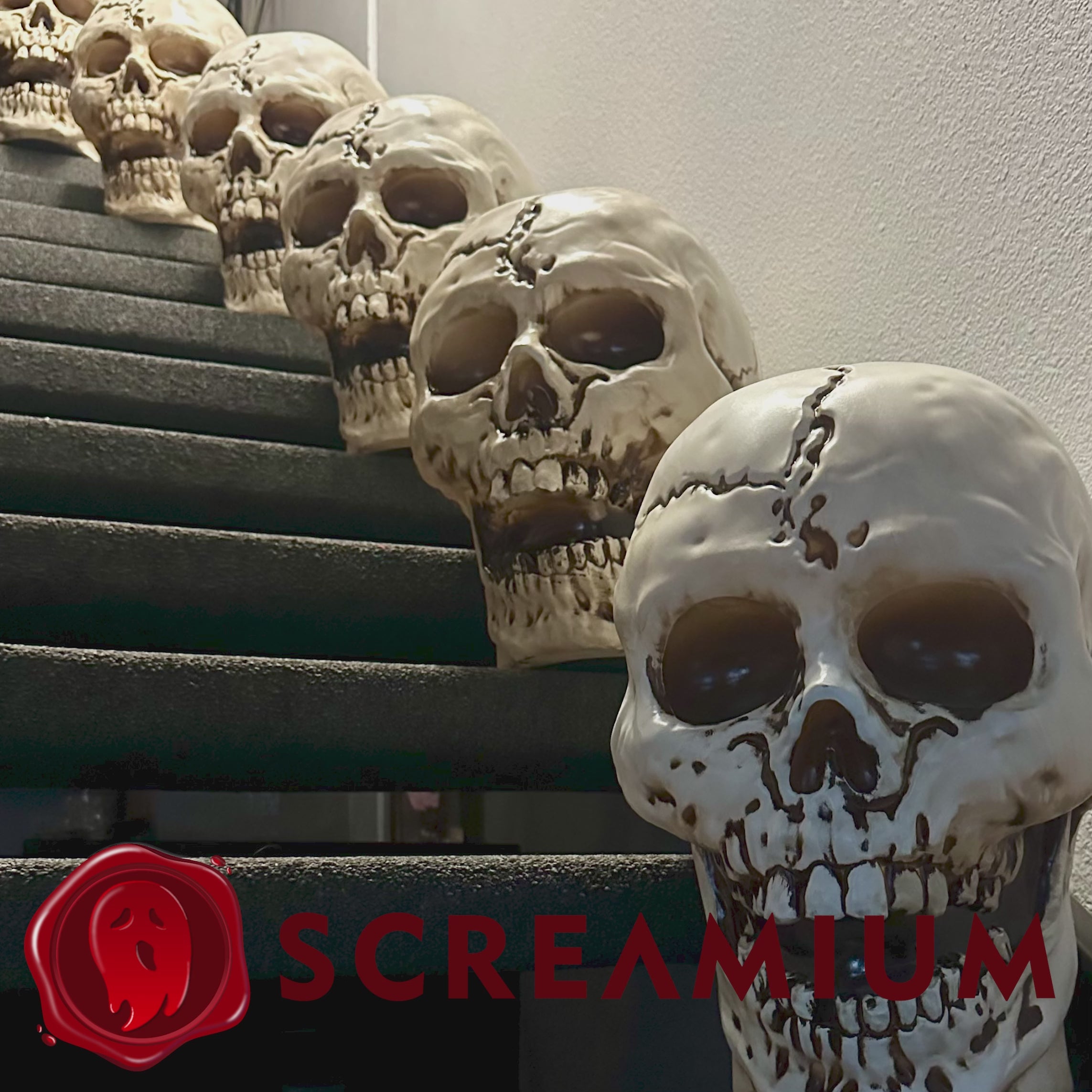 Giant Skeleton Head Translucent Polyresin Sculpture Outdoor Halloween Decoration