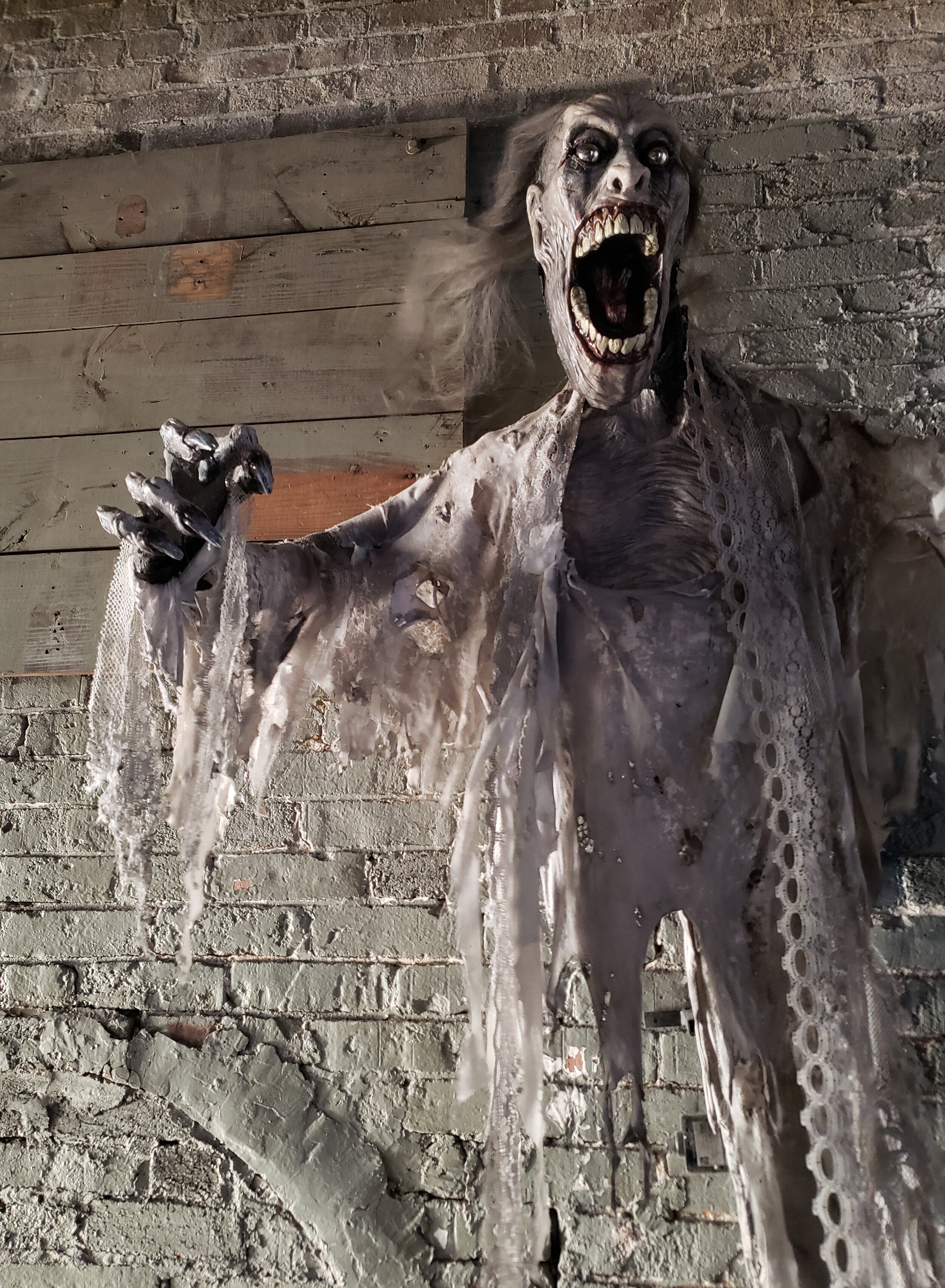 Glow-in-the-Dark Decaying Zombie Ghost Animatronic Prop Monster Halloween Decor : 64-Inches Tall