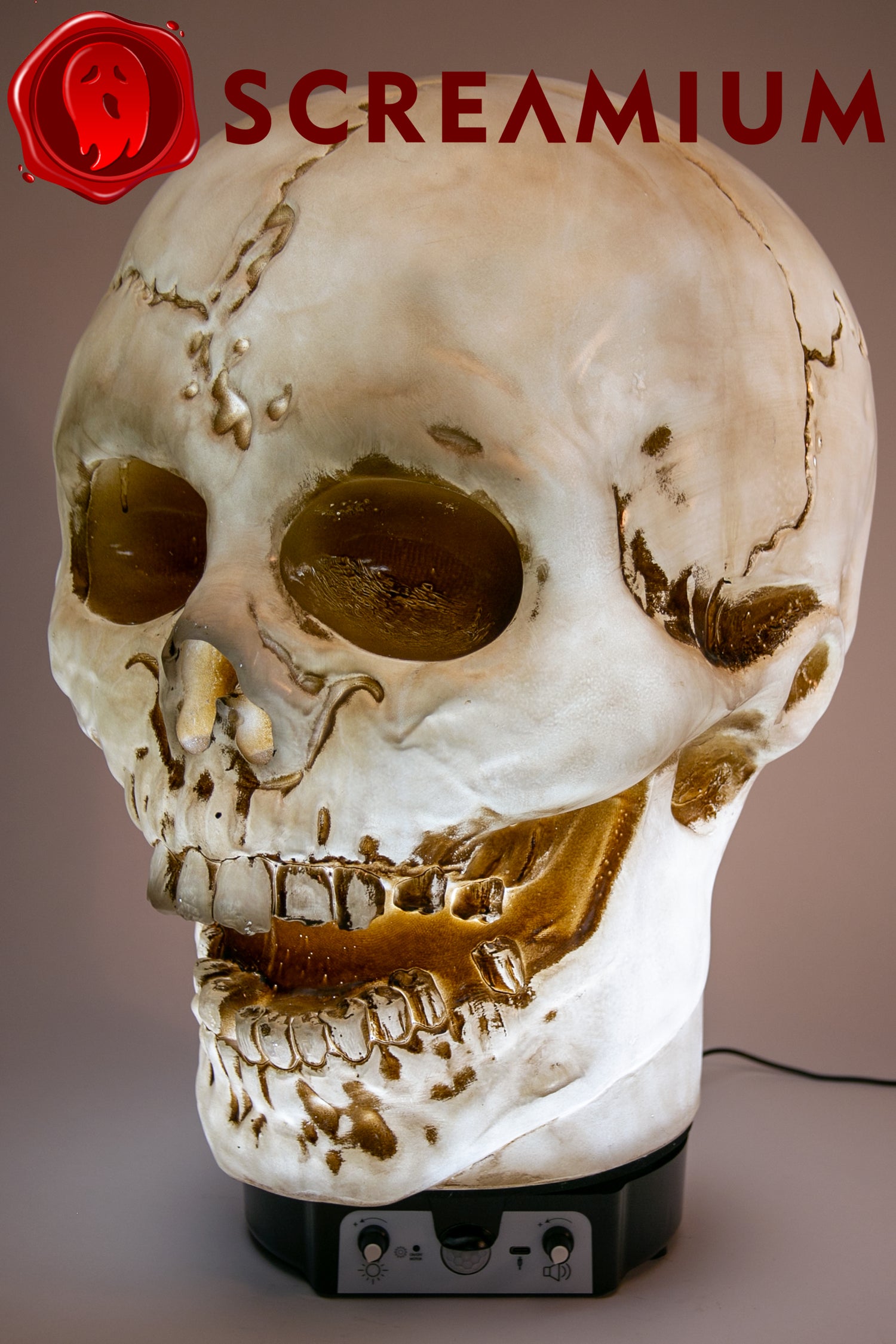 Giant Skull Animatronic Prop 20-Inch-Tall Halloween Decoration
