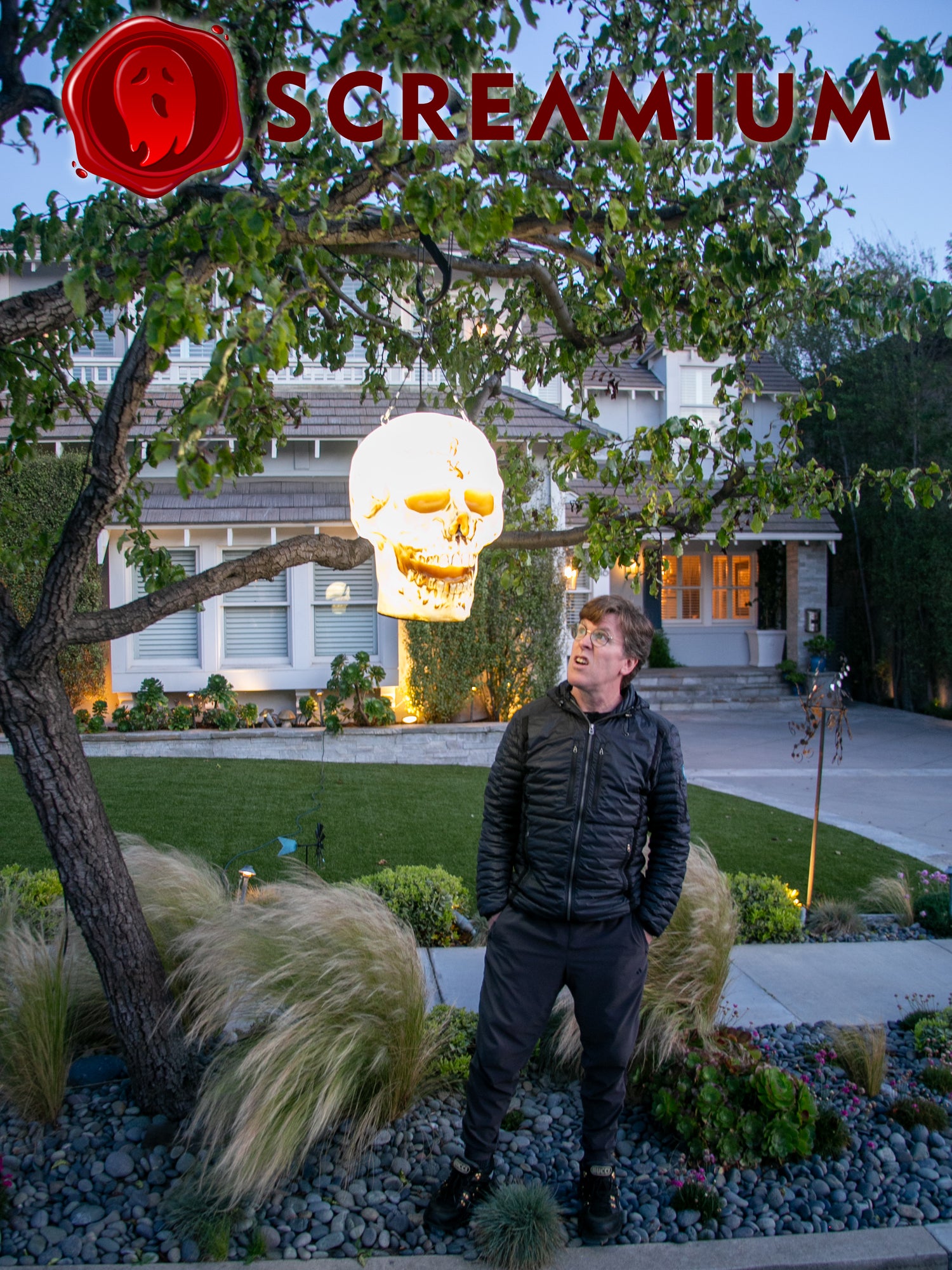 Giant Skull Lantern Prop 20-Inch-Tall Lamp Halloween Decoration