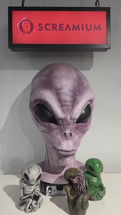 Giant Alien Monster Head Animatronic Lamp Prop 20-Inch-Tall Heavy Duty Polyresin Halloween Decoration