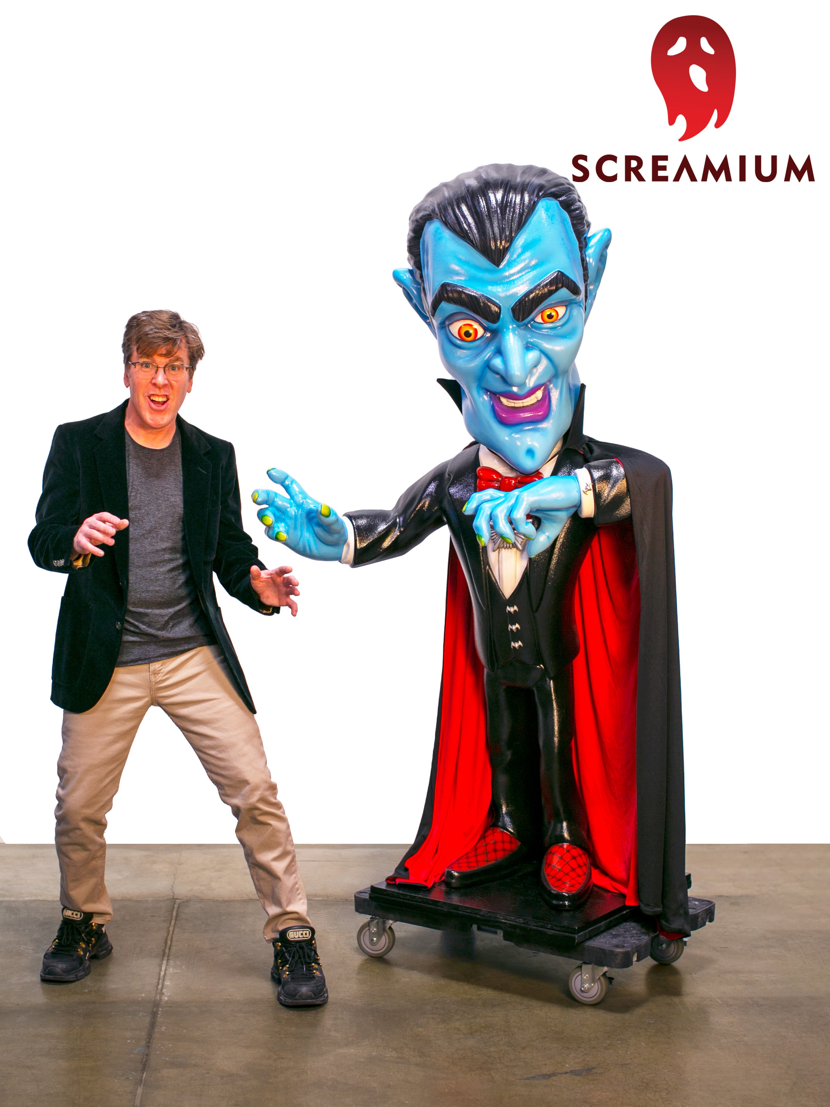 Giant Vampire Halloween Decoration : 6-Foot-Tall Selfie Station Statue Prop