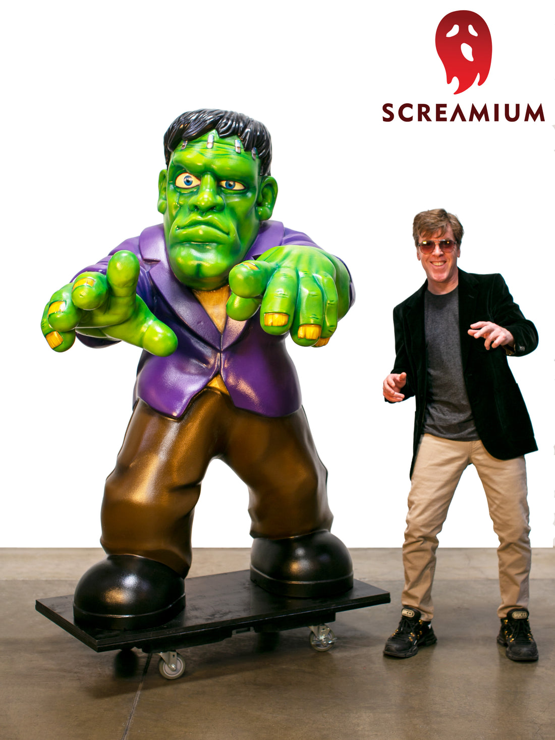 Giant Frankenstein Halloween Decoration : 6-Foot-Tall Selfie Station Statue Prop