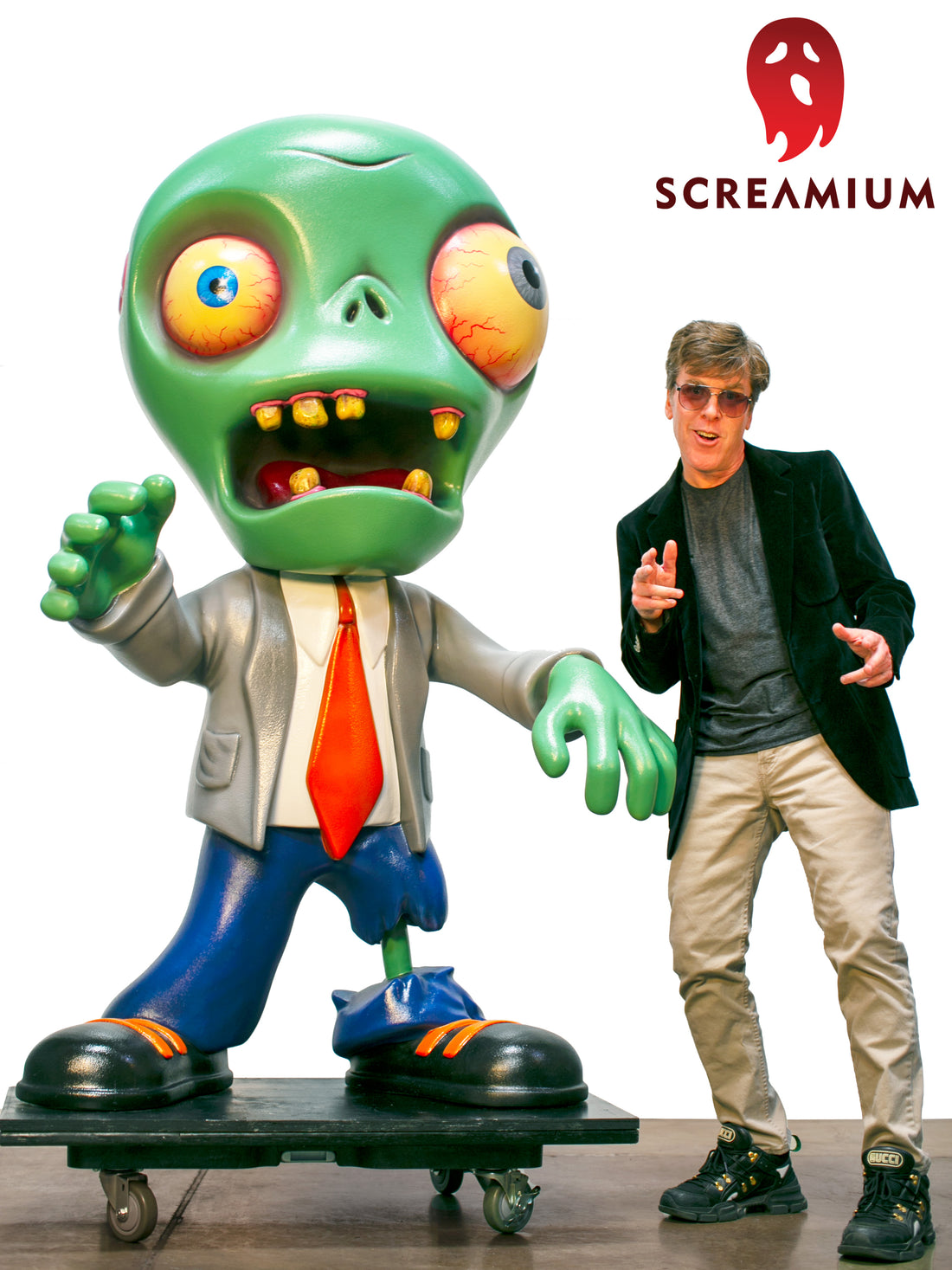 Giant Zombie Halloween Decoration : 6-Foot-Tall Selfie Station Statue Prop